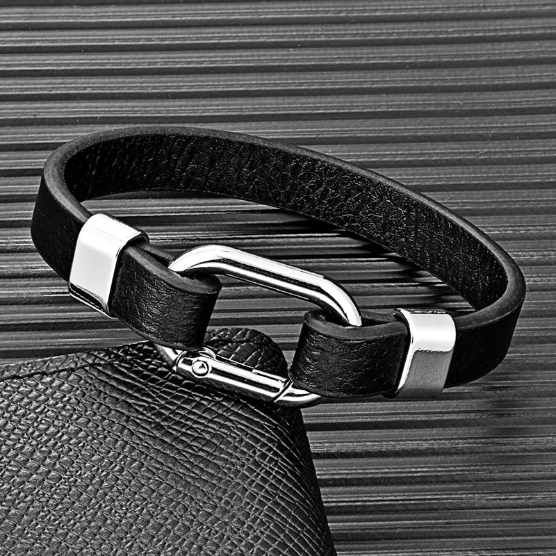 Pulseira Masculina de Couro Preto | MONTECARLO